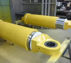 Telescopic hoist cylinder