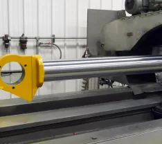 Polishing of cylinder rod