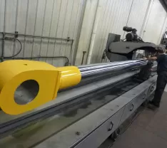 Polishing of cylinder rod